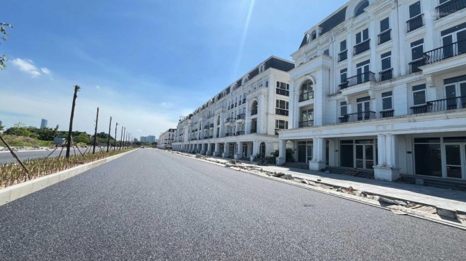 Shophouse Louis City Đại Mỗ đường Lê Giản 5